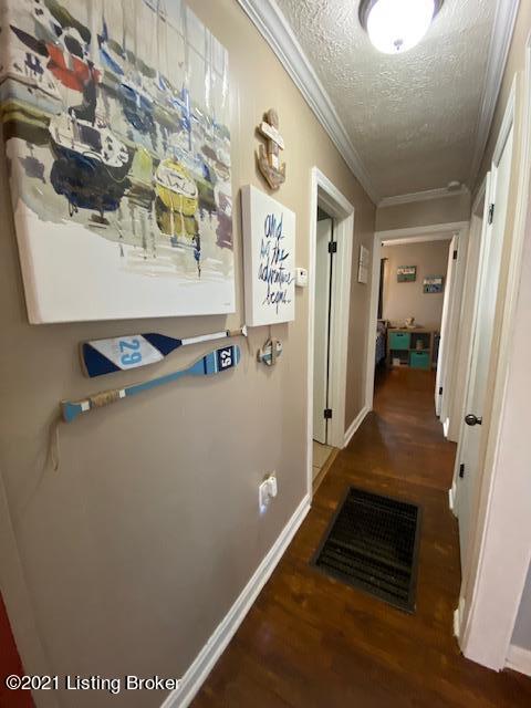 243 Pearman Road Clarkson, KY 42726 - Photo 12 of 17 hallway