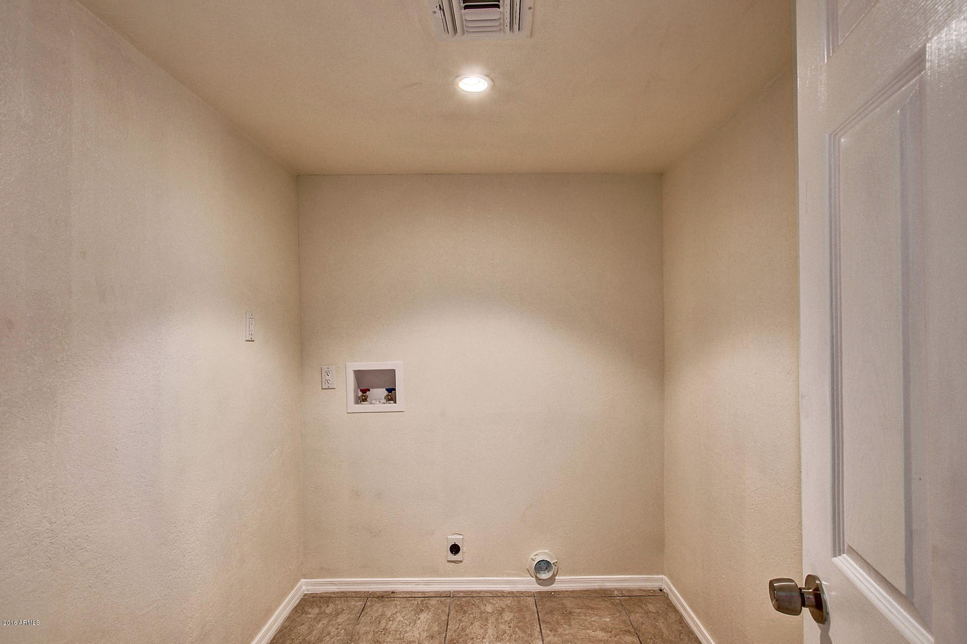 3302 East Almeria Road Phoenix, AZ 85008 - Photo 25 of 39 0024-Almeria (24)