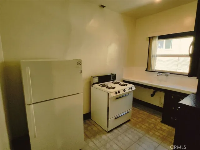 $1,850 | 617 Coronado Terrace, Unit 21, Los Angeles, CA 90026