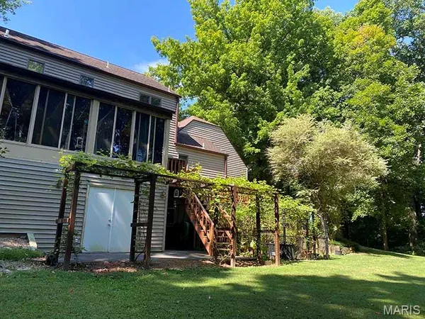 $249,900 | 708 Harvard Drive, Scott City, MO 63780