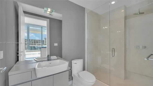 $4,975,000 | 200 Biscayne Blvd Way, Unit PH5402, Miami, FL 33131