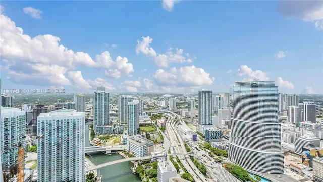 $4,975,000 | 200 Biscayne Blvd Way, Unit PH5402, Miami, FL 33131