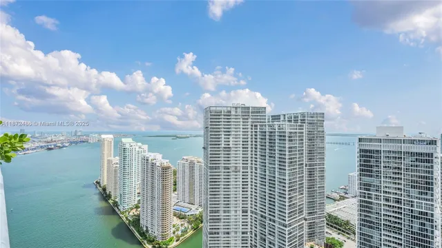$4,975,000 | 200 Biscayne Blvd Way, Unit PH5402, Miami, FL 33131