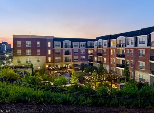 $7,995 | 30 Court Street, Morristown, NJ 07960