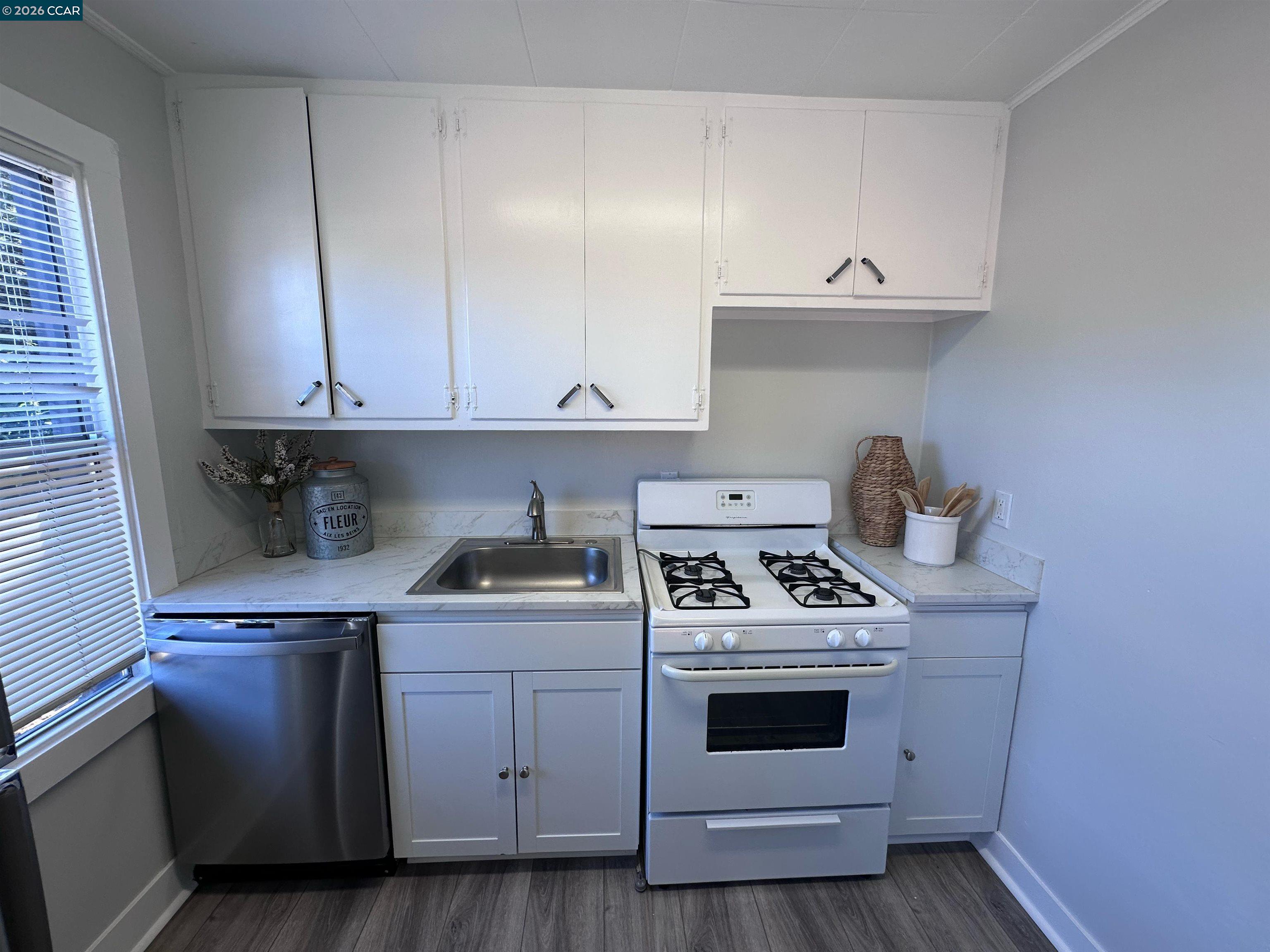 451 Maple Avenue Vallejo, CA 94591 - Photo 18 of 39