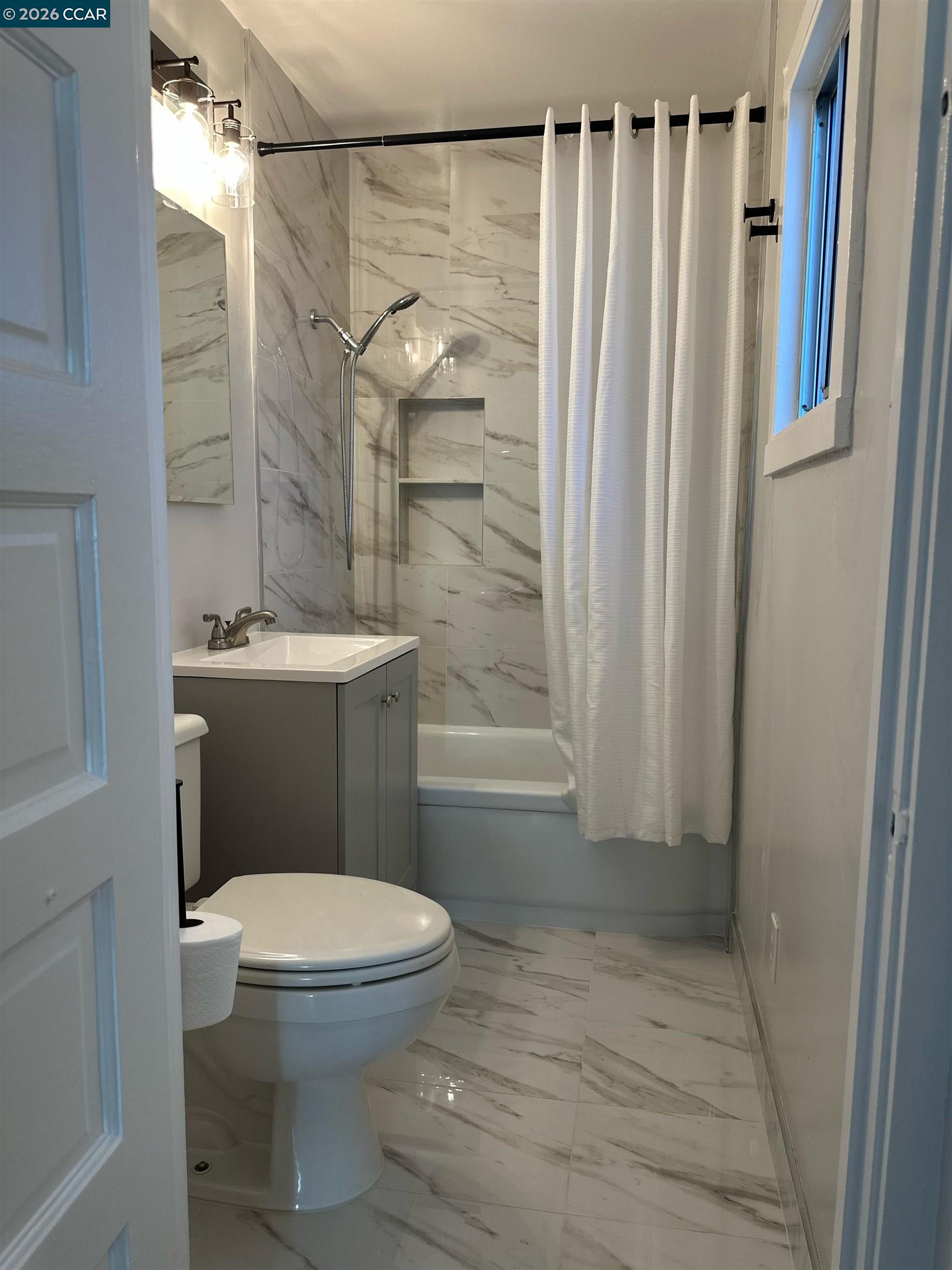 451 Maple Avenue Vallejo, CA 94591 - Photo 23 of 39