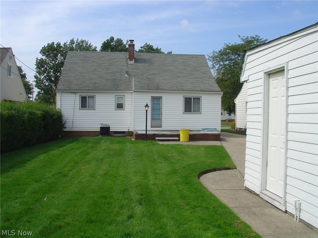 1637 Rush Road Wickliffe, OH 44092 - Photo 15 of 19 Gallery Image 15