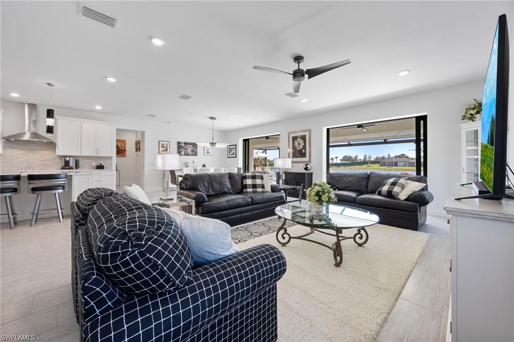 6190 Nobility Way Avenue Immokalee, FL 34142 - Photo 12 of 49 Living room