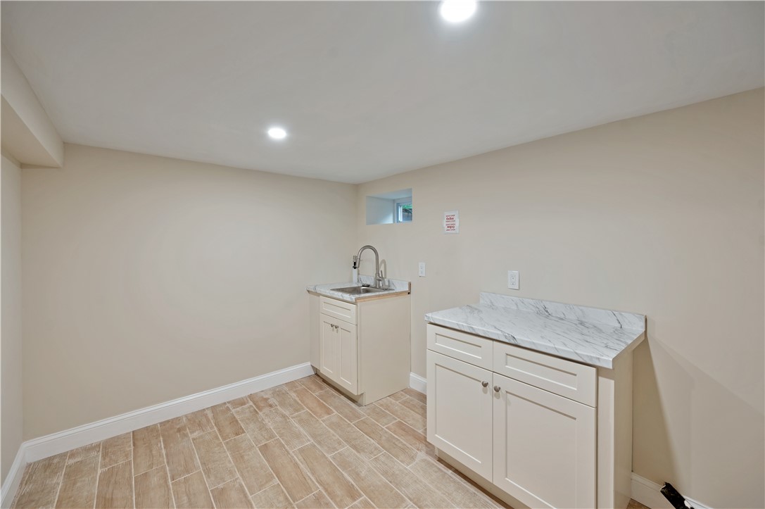 44 Chestnut Hill Road Glocester, RI 02814 - Photo 16 of 24