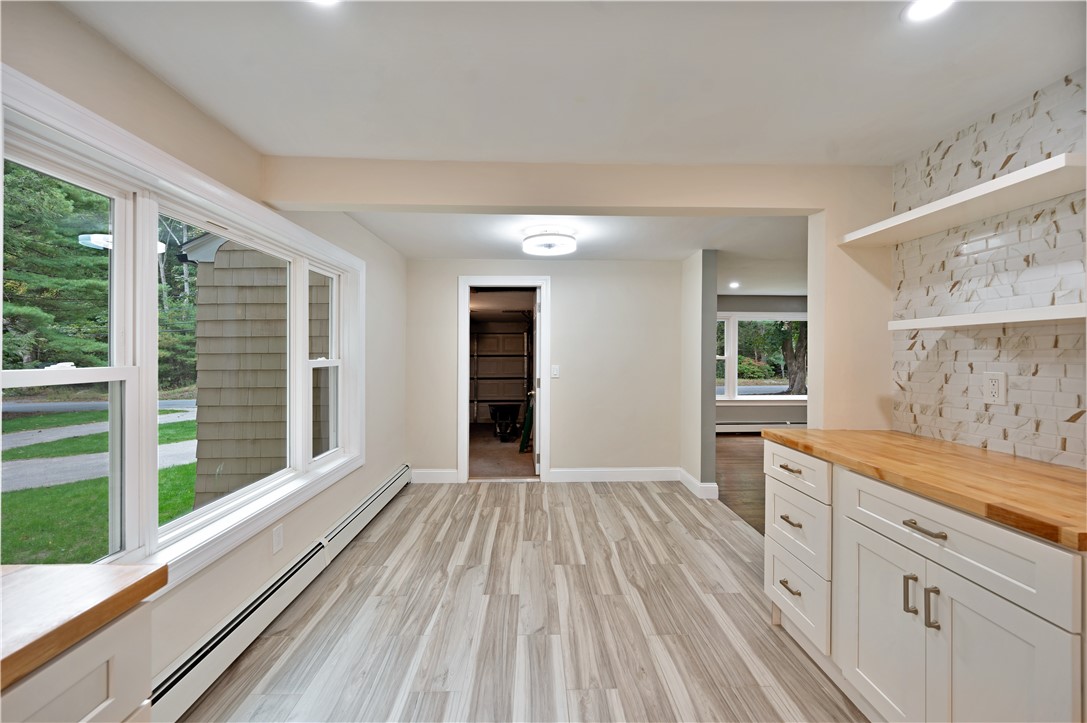 44 Chestnut Hill Road Glocester, RI 02814 - Photo 6 of 24