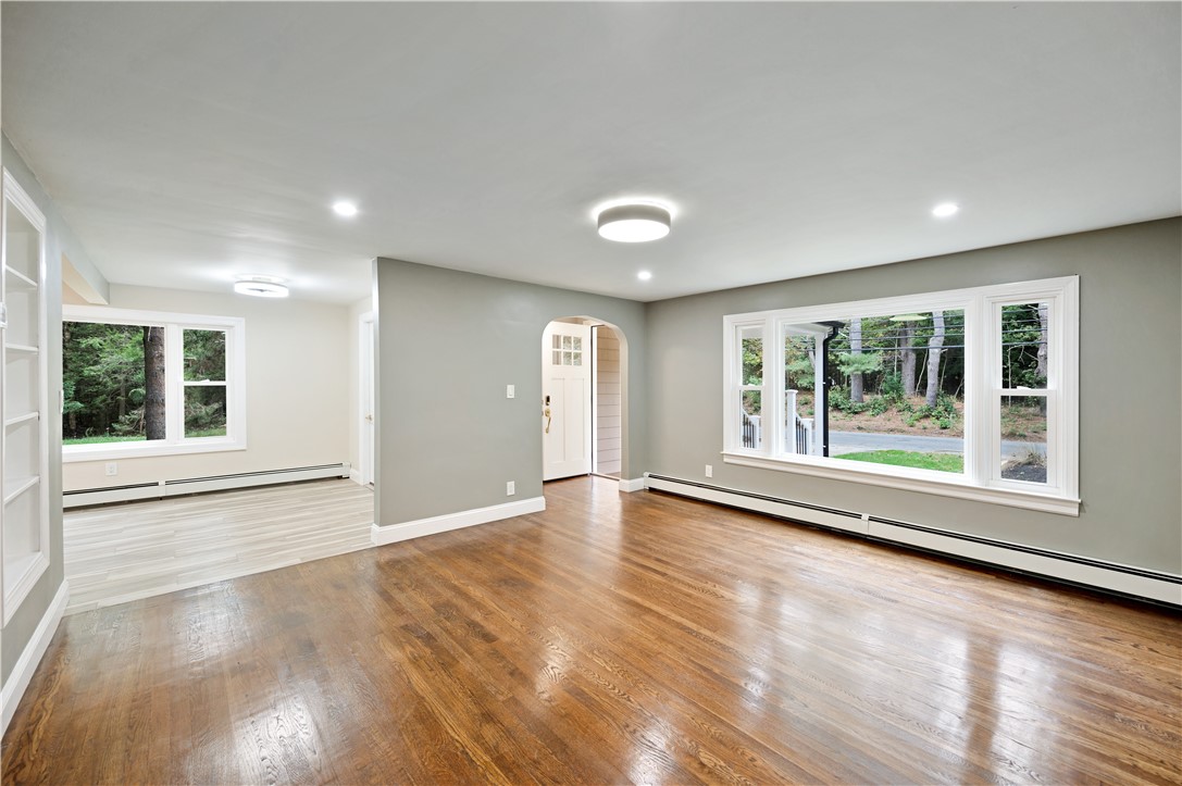 44 Chestnut Hill Road Glocester, RI 02814 - Photo 9 of 24