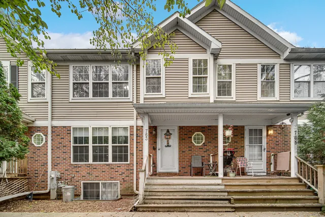 $211,990 | 763 Highview Court, Antioch, IL 60002