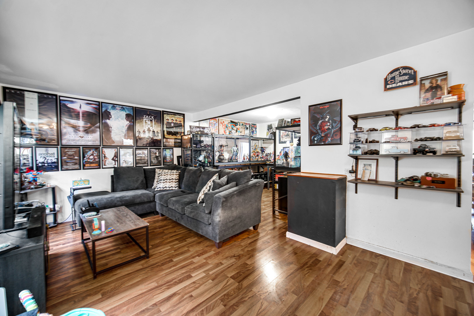 763 Highview Court Antioch, IL 60002 - Photo 2 of 17