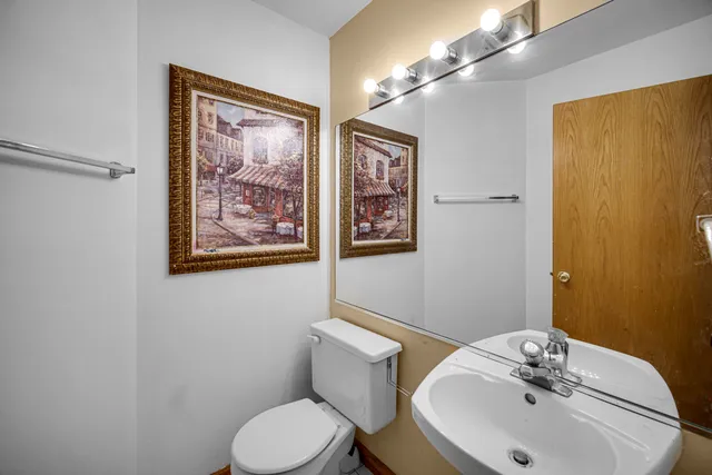 $211,990 | 763 Highview Court, Antioch, IL 60002