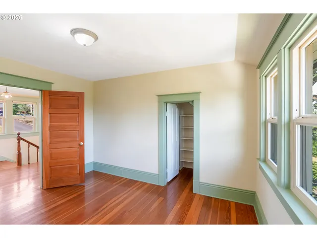 $675,000 | 1005 Reserve Street, Silverton, OR 97381