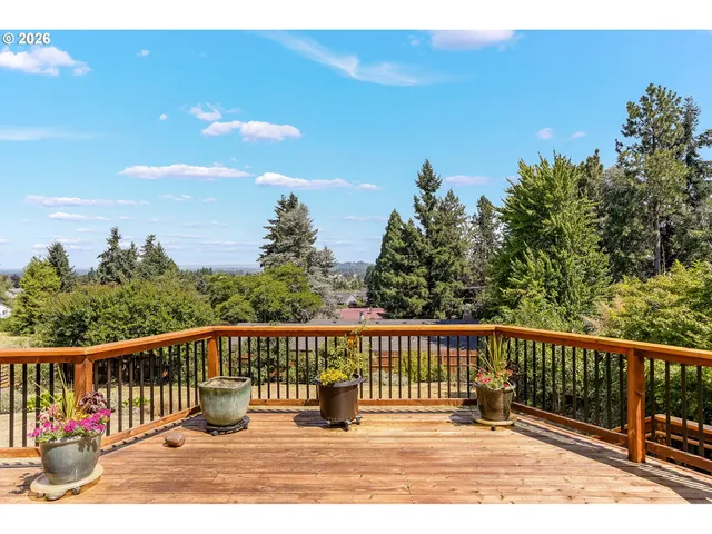 $675,000 | 1005 Reserve Street, Silverton, OR 97381