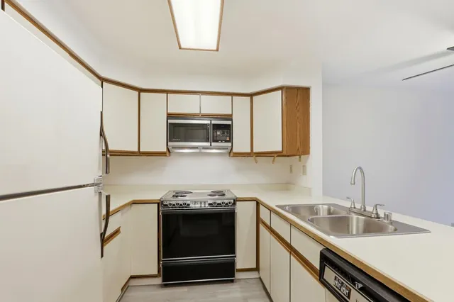 $529,000 | 431 Northlake Drive, Unit 56, San Jose, CA 95117