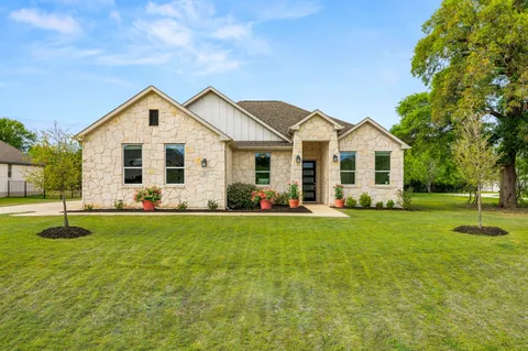 $549,000 | 372 Raptor Beak Way, Cedar Creek, TX 78612