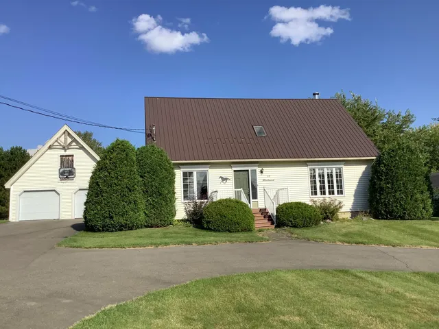 $255,000 | 49 Fleetwood Street, Presque Isle, ME 04769
