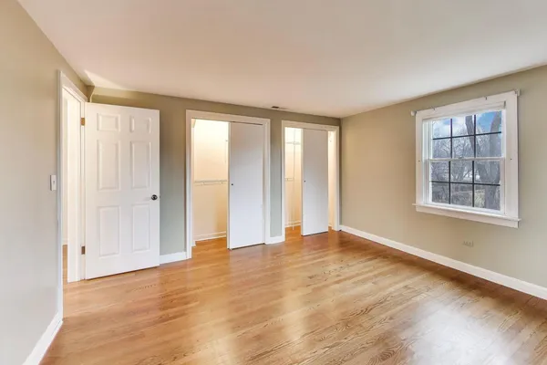 $679,500 | 621 East Grove Street, Arlington Heights, IL 60005