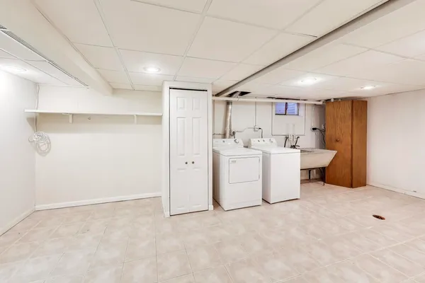 $679,500 | 621 East Grove Street, Arlington Heights, IL 60005