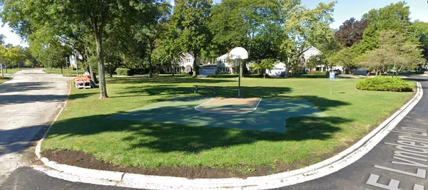 $679,500 | 621 East Grove Street, Arlington Heights, IL 60005