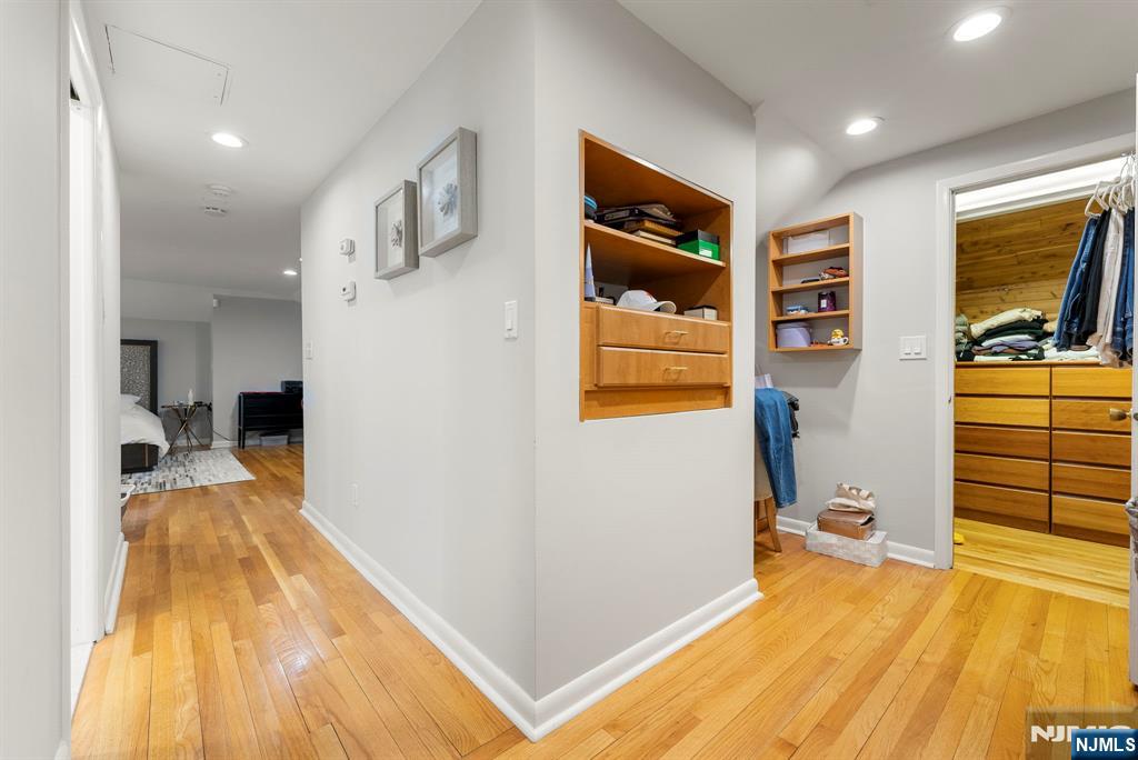 1070 Cumbermeade Road Fort Lee, NJ 07024 - Photo 23 of 38