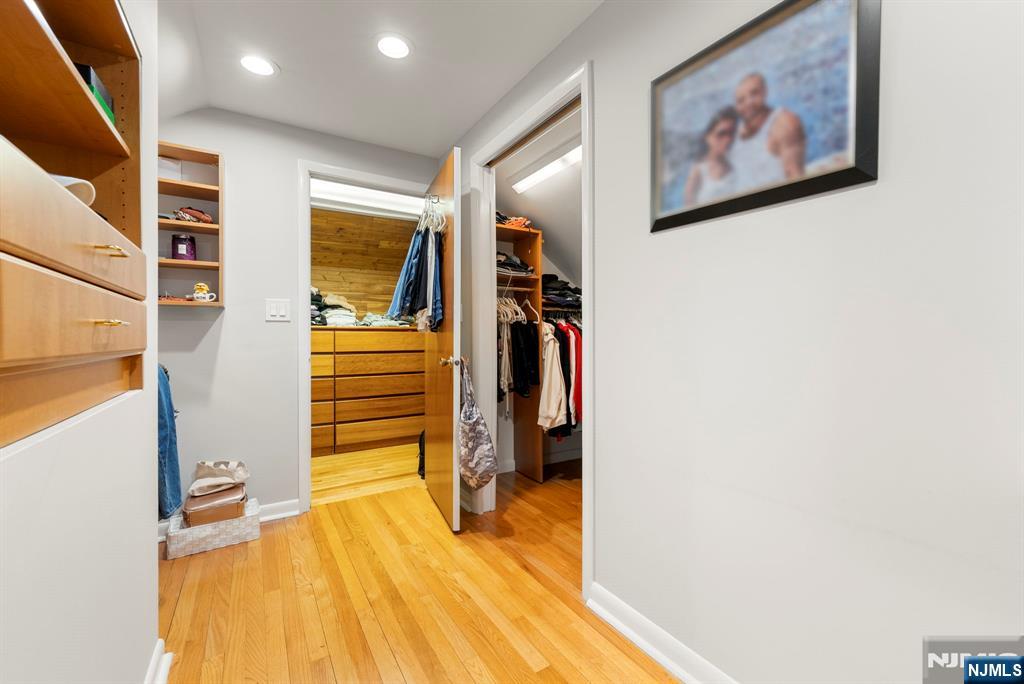 1070 Cumbermeade Road Fort Lee, NJ 07024 - Photo 24 of 38