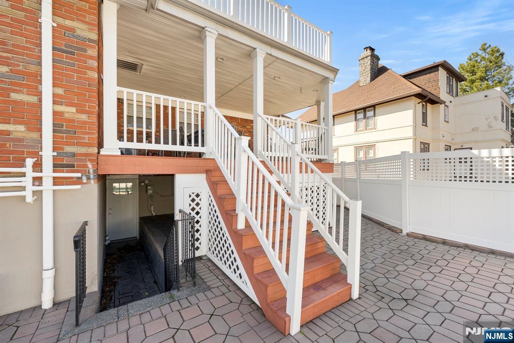 1070 Cumbermeade Road Fort Lee, NJ 07024 - Photo 31 of 38