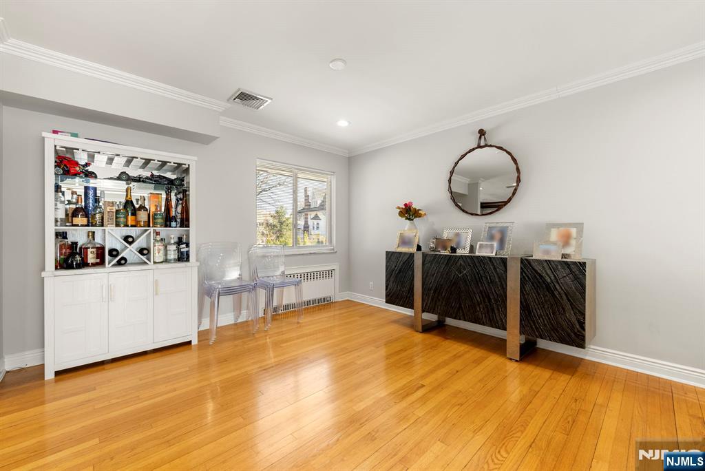 1070 Cumbermeade Road Fort Lee, NJ 07024 - Photo 6 of 38