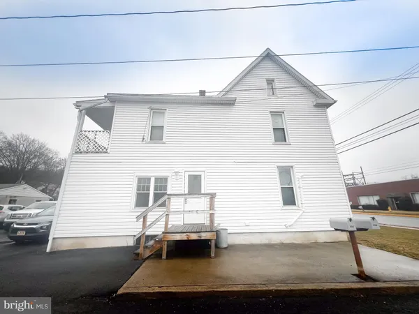 $165,000 | 336 South Main Street, Burnham, PA 17009