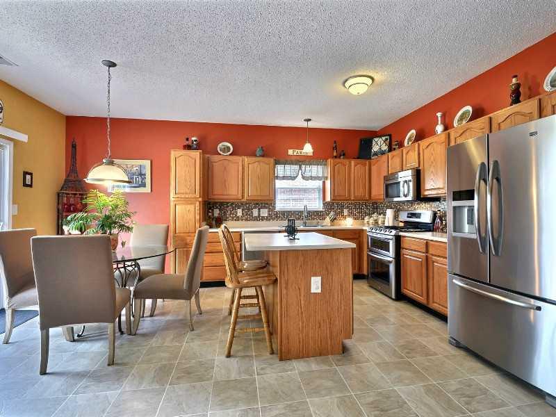 8233 Garden Ridge Road Indianapolis, IN 46237 - Photo 3 of 22 Gallery Image 3