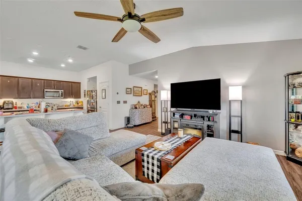 $360,000 | 2488 Begonia Street, Mascotte, FL 34753