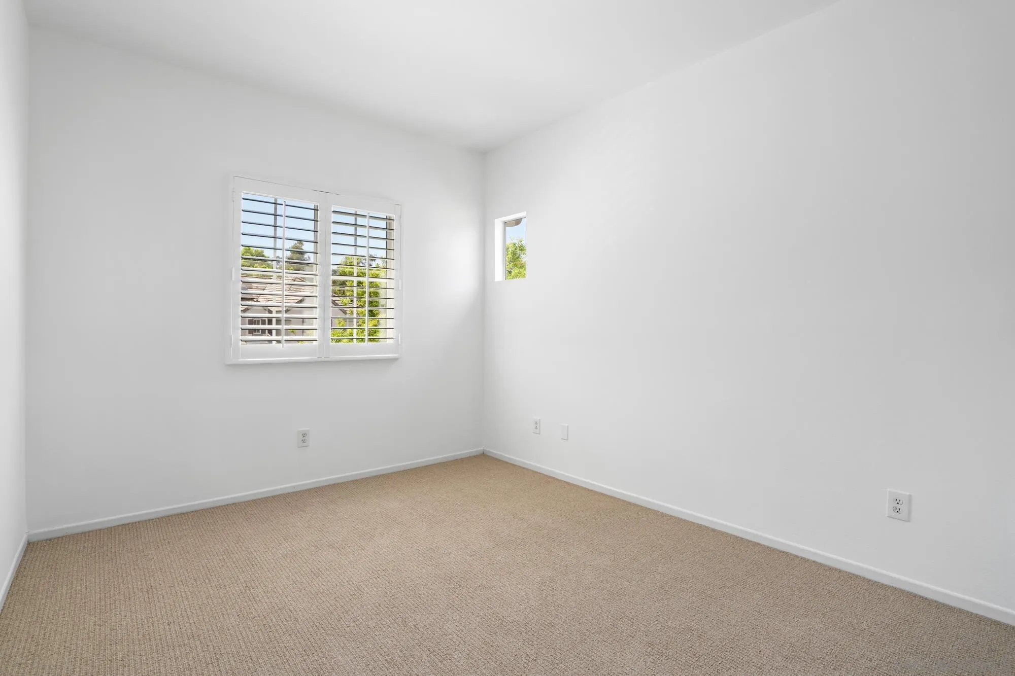 1137 Pacifica Place Encinitas, CA 92024 - Photo 17 of 31 an empty room with a window