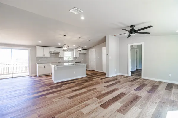 $379,000 | 264 Flaming Oak Drive, Unit A & B, Bastrop, TX 78602