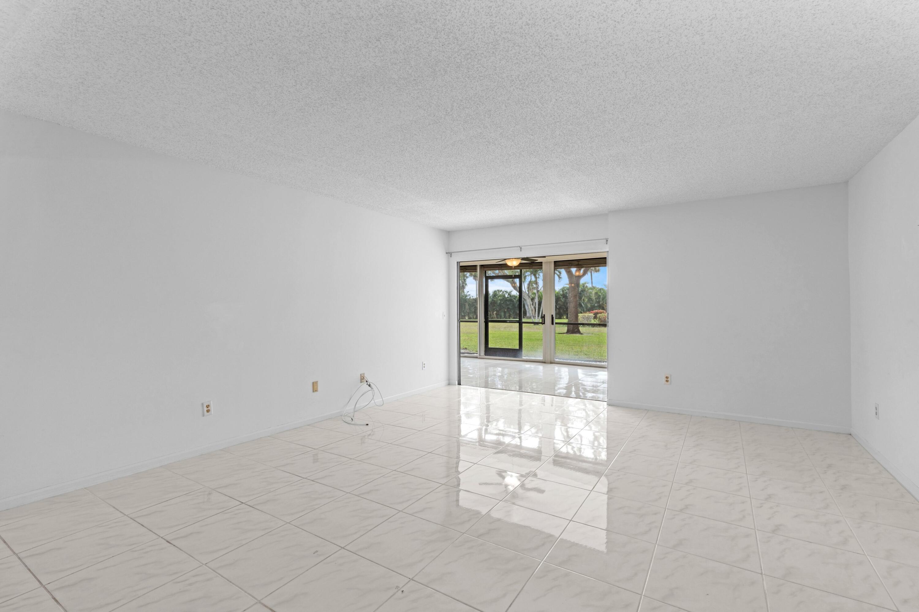 9170 Southwest 14th Street, Unit 4108 Boca Raton, FL 33428 - Photo 6 of 44 Living Room