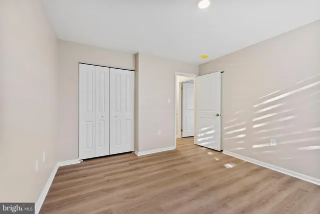 $258,500 | 1102 Castle Harbor Way, Unit 3D, Glen Burnie, MD 21060