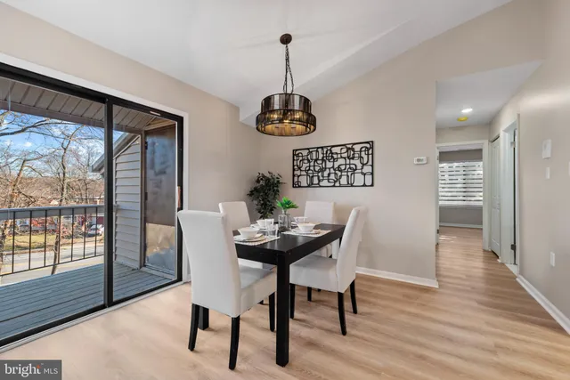 $258,500 | 1102 Castle Harbor Way, Unit 3D, Glen Burnie, MD 21060