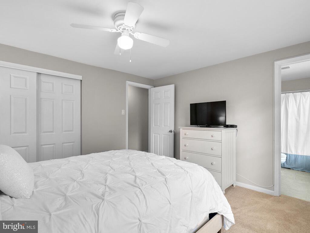 17501 Longview Lane Olney, MD 20832 - Photo 17 of 39 Such a restful place