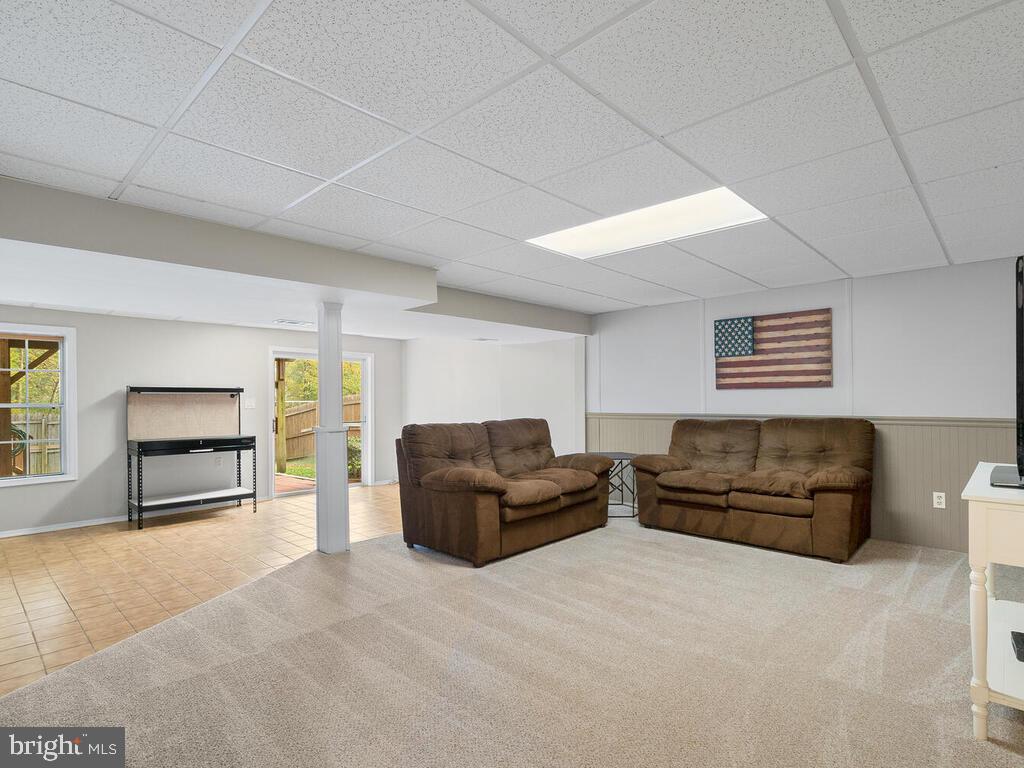 17501 Longview Lane Olney, MD 20832 - Photo 27 of 39 Spacious and bright walk-out lower level