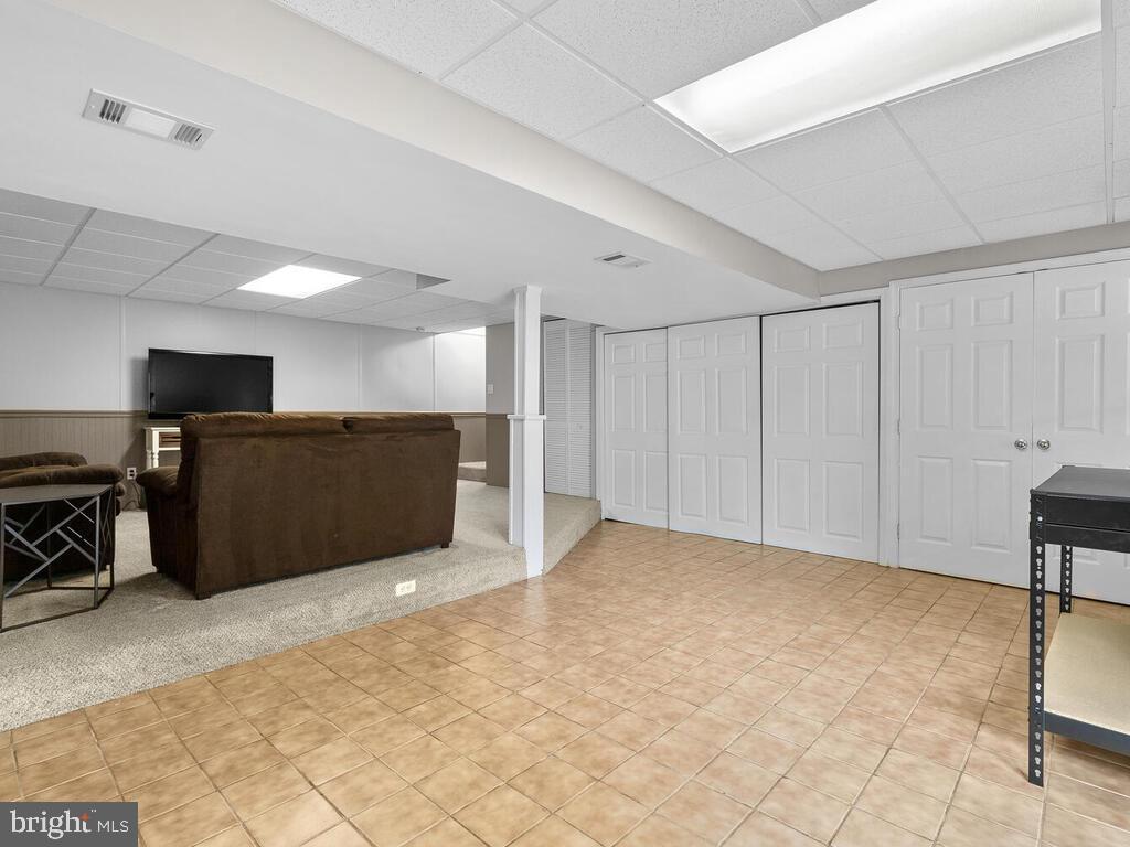 17501 Longview Lane Olney, MD 20832 - Photo 29 of 39 Step-down into more space for projects