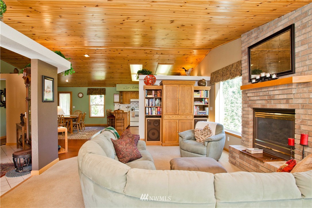 6408 Forest Ridge Drive Wenatchee, WA 98801 - Photo 3 of 25 Gallery Image 3