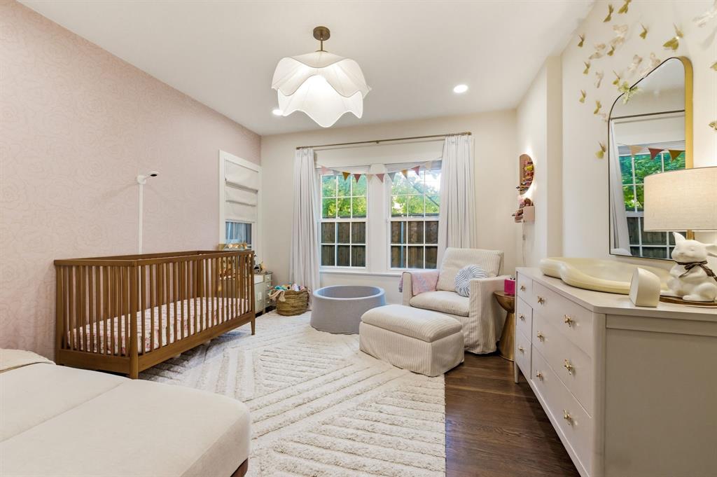 5451 Merrimac Avenue Dallas, TX 75206 - Photo 27 of 40