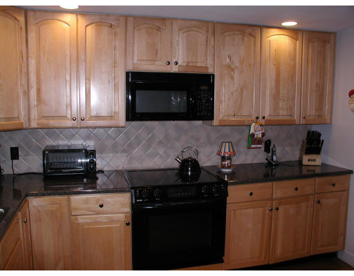 82 Summit Road Medford, MA 02155 - Photo 5 of 26 Gallery Image 5