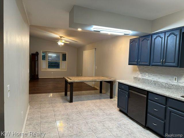 26528 Farmington Road Farmington Hills, MI 48334 - Photo 9 of 28 Gallery Image 9