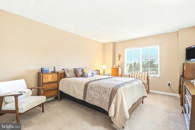 $365,000 | 14801 Pennfield Circle, Unit 302, Silver Spring, MD 20906