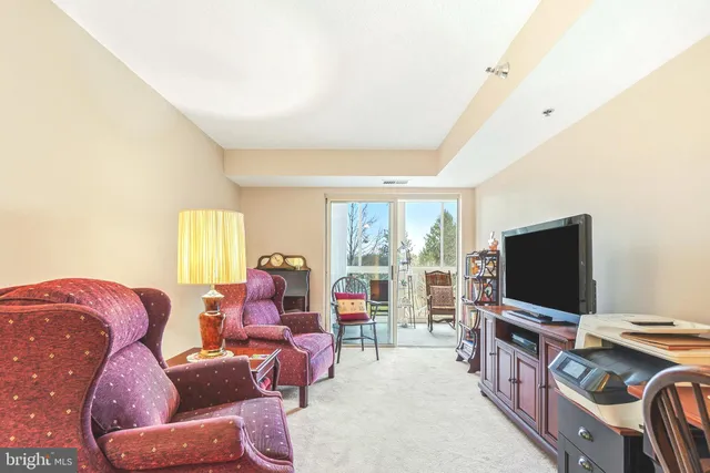 $365,000 | 14801 Pennfield Circle, Unit 302, Silver Spring, MD 20906