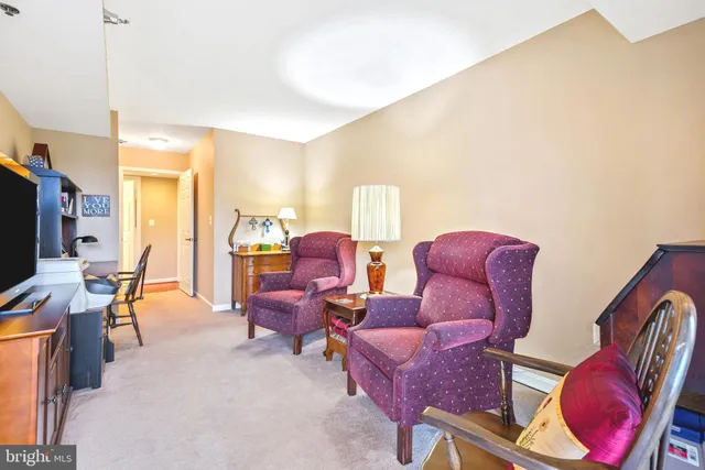 $365,000 | 14801 Pennfield Circle, Unit 302, Silver Spring, MD 20906