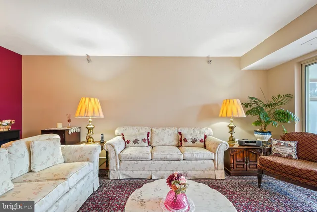 $365,000 | 14801 Pennfield Circle, Unit 302, Silver Spring, MD 20906