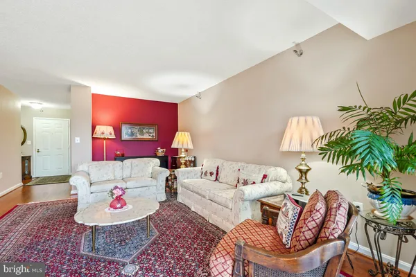 $365,000 | 14801 Pennfield Circle, Unit 302, Silver Spring, MD 20906